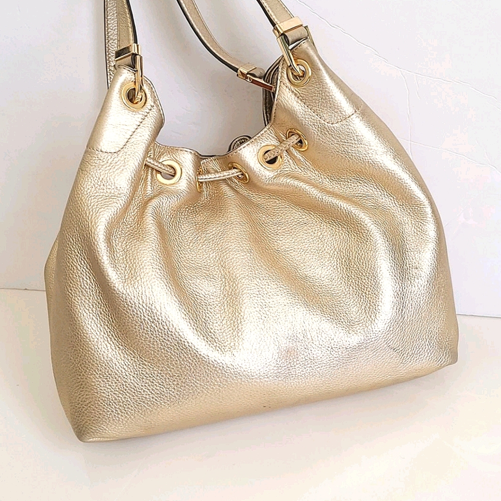 Michael Kors Tote Bag - Picture 6 of 17